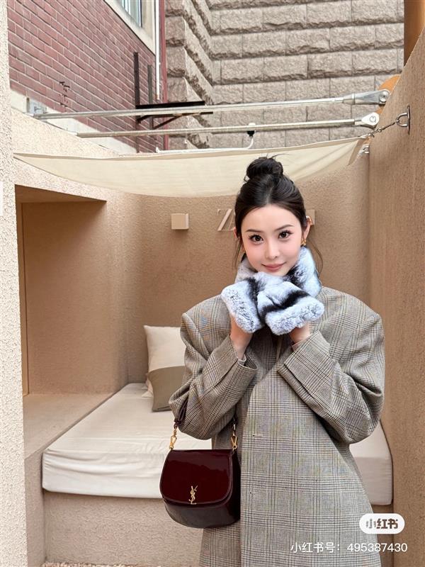 2026224192626227 800